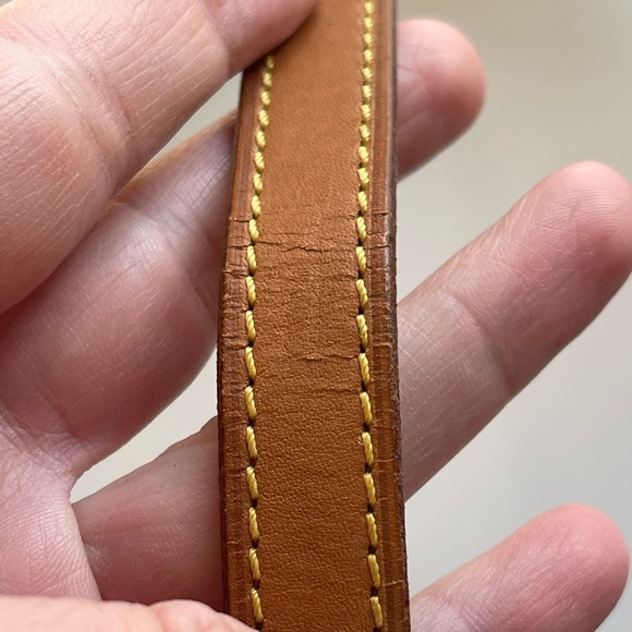 Authentic LOUIS VUITTON leather strap - Picture 9 of 13
